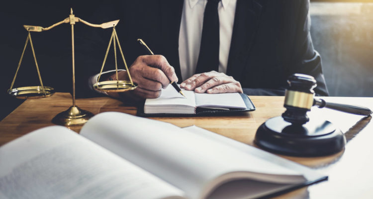 Experienced lawyer in Bahrain specializing in Immigration, Criminal Defense, Inheritance, workplace injuries, divorce, Labor, Commercial Laws